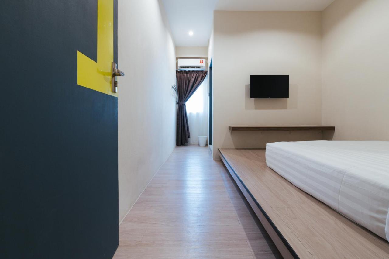 A° Hotel Semporna Bagian luar foto